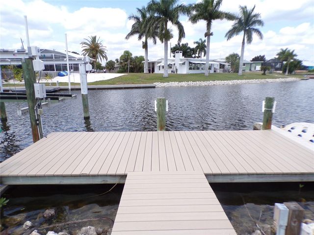 21088 EDGEWATER DRIVE, Port Charlotte, FL 33952