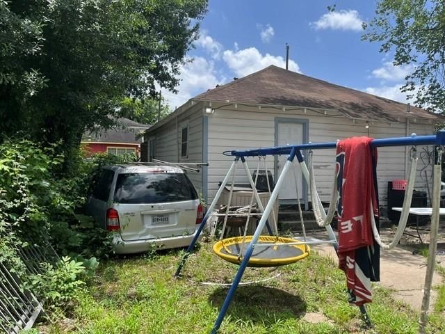 833 Wilkes Street, Houston, TX 77009