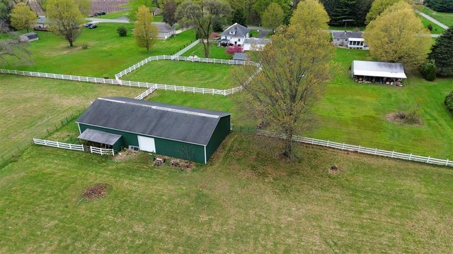 1155 S Bainbridge Center Road, Benton Harbor, MI 49022