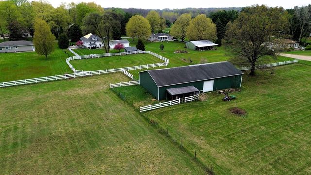 1155 S Bainbridge Center Road, Benton Harbor, MI 49022