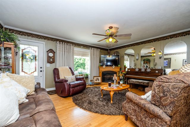 1155 S Bainbridge Center Road, Benton Harbor, MI 49022