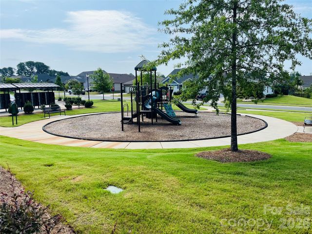 6702 Good News Drive, Charlotte, NC 28215