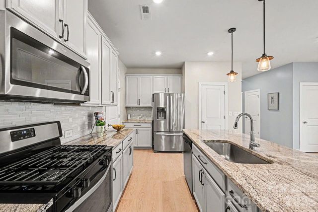 6702 Good News Drive, Charlotte, NC 28215