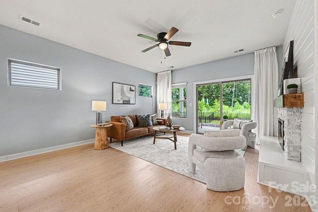 6702 Good News Drive, Charlotte, NC 28215