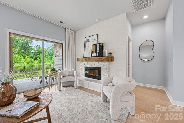 6702 Good News Drive, Charlotte, NC 28215