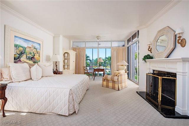 7041 Pelican Bay BLVD V1, Naples, FL 34108