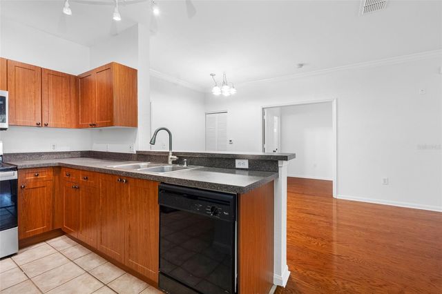 2250 PORTOFINO PLACE 239, Palm Harbor, FL 34683