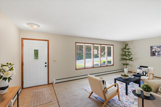 1534 17th Street NW, New Brighton, MN 55112