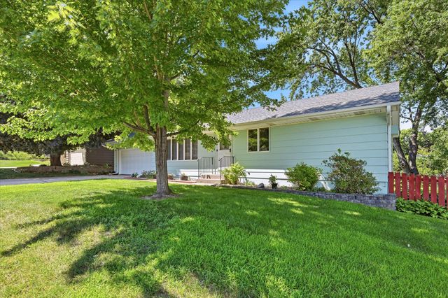 1534 17th Street NW, New Brighton, MN 55112
