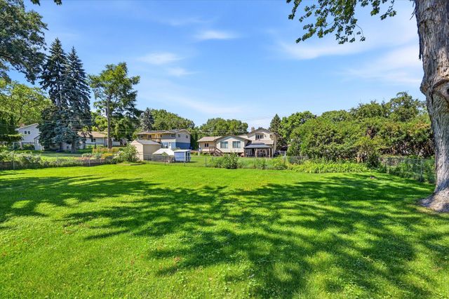 1534 17th Street NW, New Brighton, MN 55112