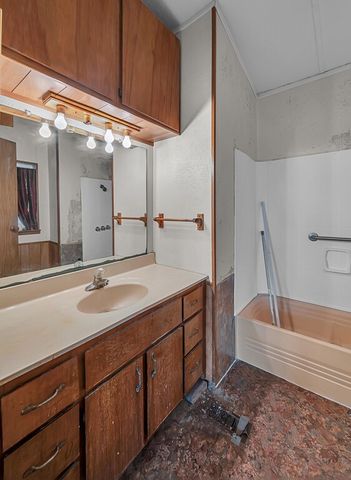 271 County Road 3440, Clifton, TX 76634