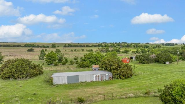 271 County Road 3440, Clifton, TX 76634