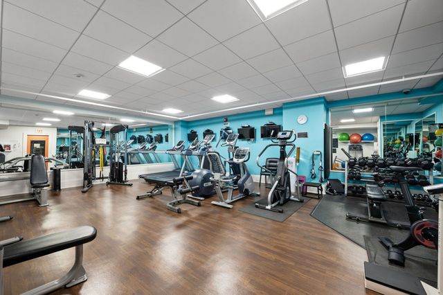 3800 N Lake Shore Drive 3G, Chicago, IL 60613