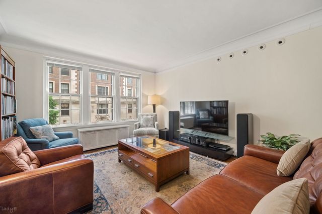 3800 N Lake Shore Drive 3G, Chicago, IL 60613