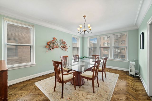 3800 N Lake Shore Drive 3G, Chicago, IL 60613