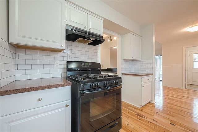 15726 Sea Liner Dr, Houston, TX 77062