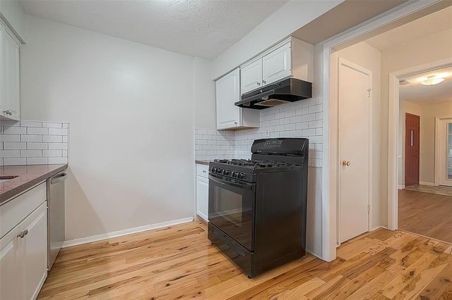 15726 Sea Liner Dr, Houston, TX 77062