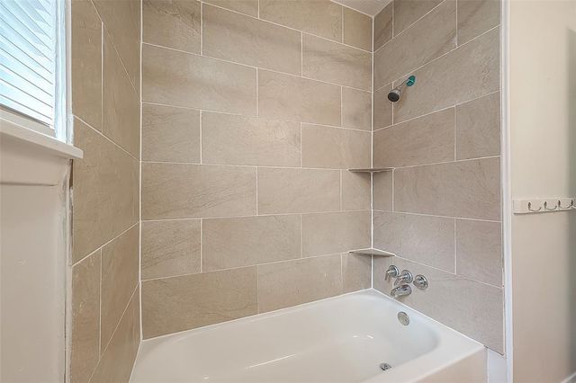 15726 Sea Liner Dr, Houston, TX 77062