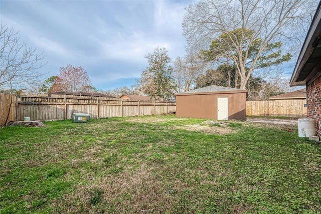 15726 Sea Liner Dr, Houston, TX 77062