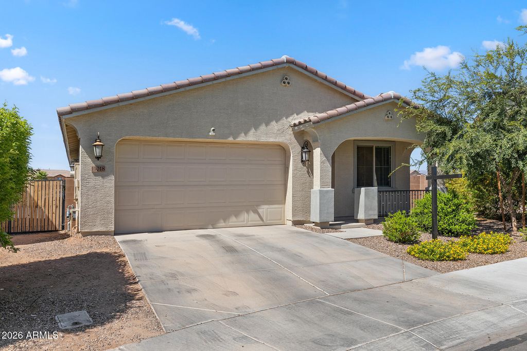 11018 E TESLA Avenue, Mesa, AZ 85212 — photo 2