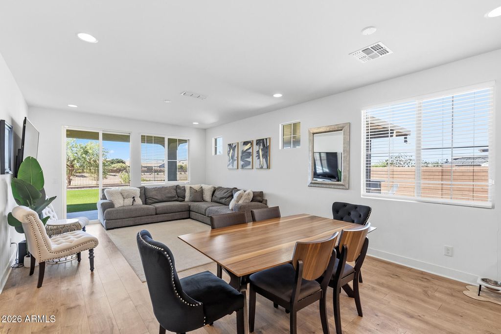 11018 E TESLA Avenue, Mesa, AZ 85212 — photo 4