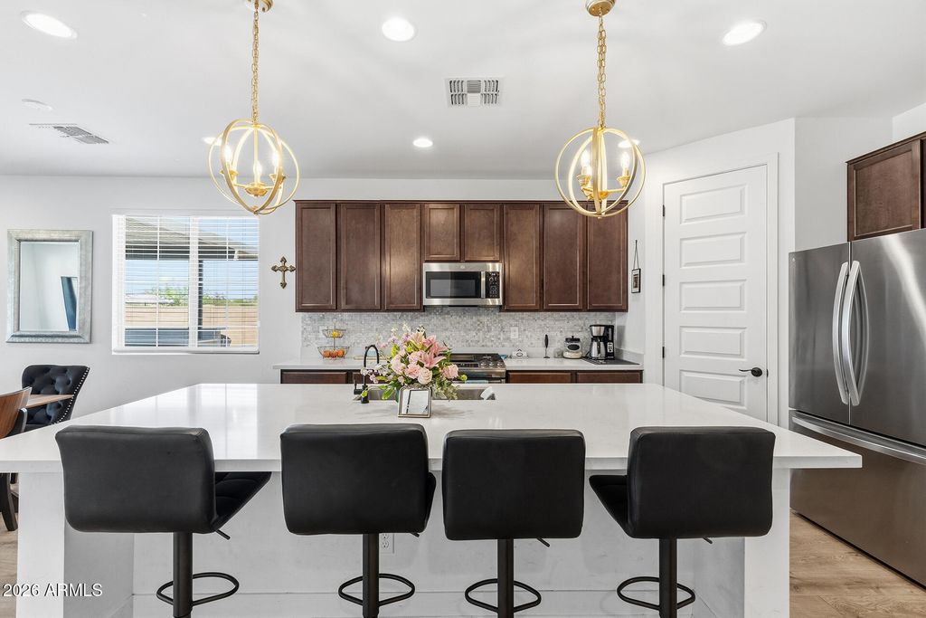 11018 E TESLA Avenue, Mesa, AZ 85212 — photo 5