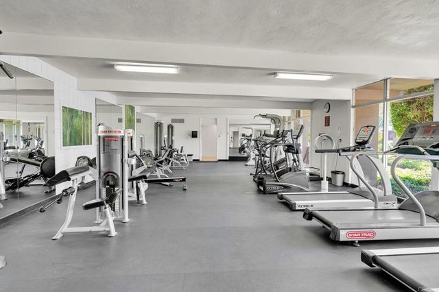 3050 Rue D'Orleans 421, San Diego, CA 92110