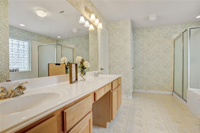 6850 Dillon Street, Houston, TX 77061