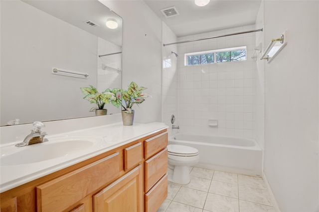 6850 Dillon Street, Houston, TX 77061