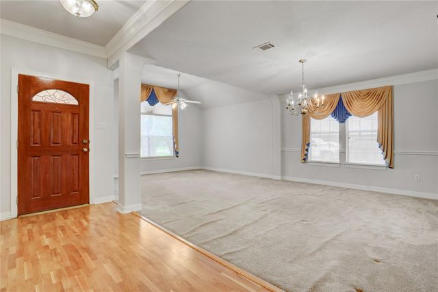 6850 Dillon Street, Houston, TX 77061