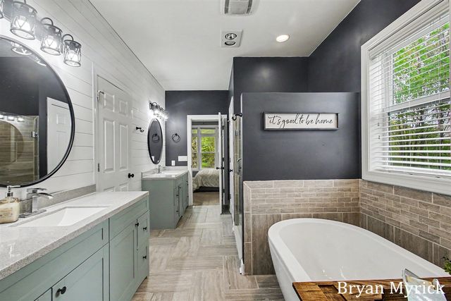 3355 Palmer Drive, Saugatuck, MI 49453