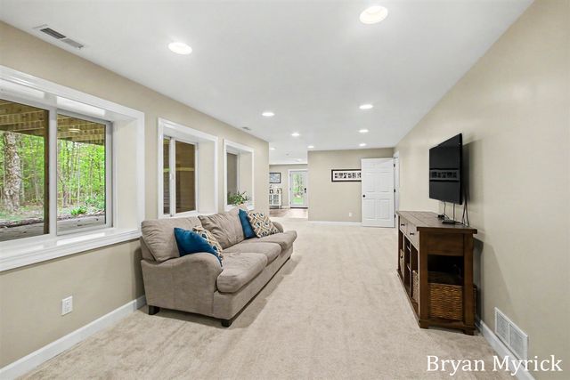 3355 Palmer Drive, Saugatuck, MI 49453