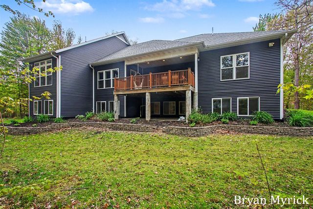 3355 Palmer Drive, Saugatuck, MI 49453
