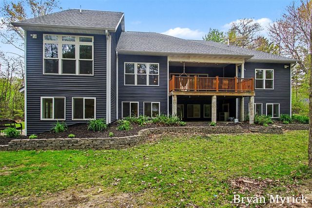 3355 Palmer Drive, Saugatuck, MI 49453