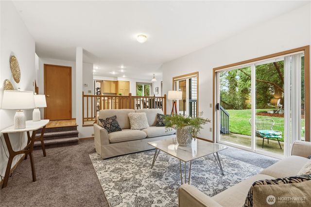 13033 25th Avenue NE, Seattle, WA 98125