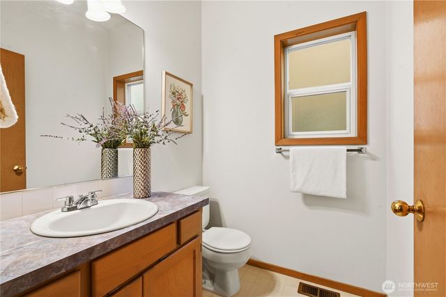 13033 25th Avenue NE, Seattle, WA 98125