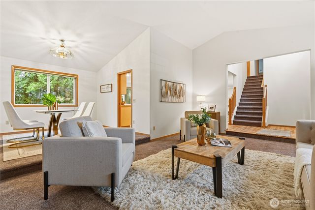 13033 25th Avenue NE, Seattle, WA 98125