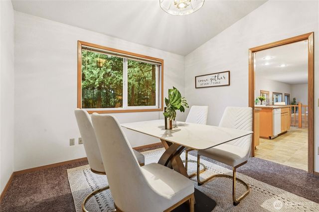 13033 25th Avenue NE, Seattle, WA 98125