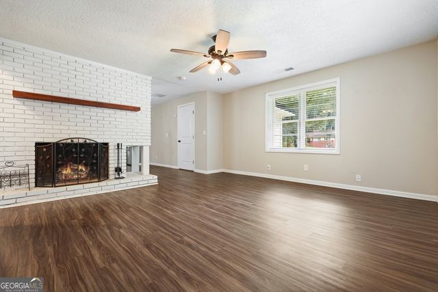 4324 Worth Street NW, Acworth, GA 30101