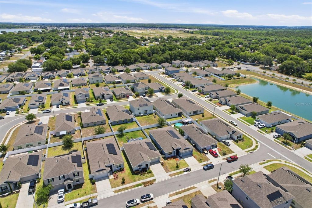 Image 33 of property listing at 587 PATTON LOOP, Bartow, FL 33830