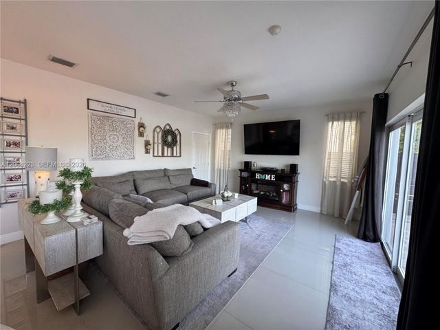 3964 NE 15th Street, Homestead, FL 33033