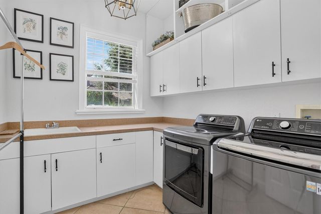 8826 SOUTHERN BREEZE DRIVE, Orlando, FL 32836