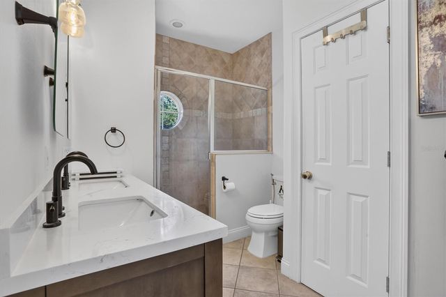 8826 SOUTHERN BREEZE DRIVE, Orlando, FL 32836