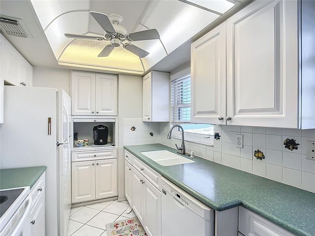 1255 TARPON CENTER DRIVE 510, Venice, FL 34285