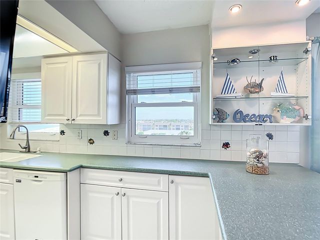 1255 TARPON CENTER DRIVE 510, Venice, FL 34285