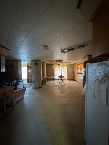 100 Leger St, Montegut, LA 70377