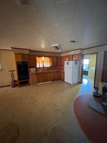 100 Leger St, Montegut, LA 70377