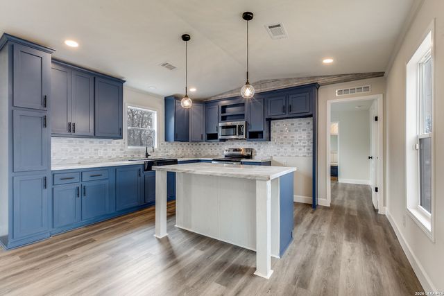 23403 Hickory Pass, San Antonio, TX 78264