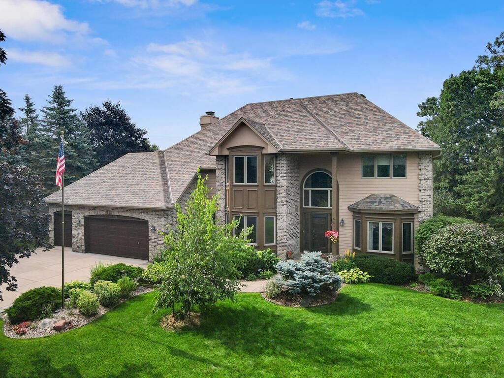 826 Hidden Meadow Trail, Eagan, MN 55123