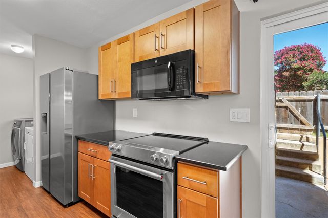 1015 E Yager LN 79, Austin, TX 78753